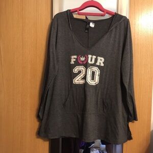 High Demand Sleepwear 1X/2X hooded long sleeve Four 20 varsity graphic pocket